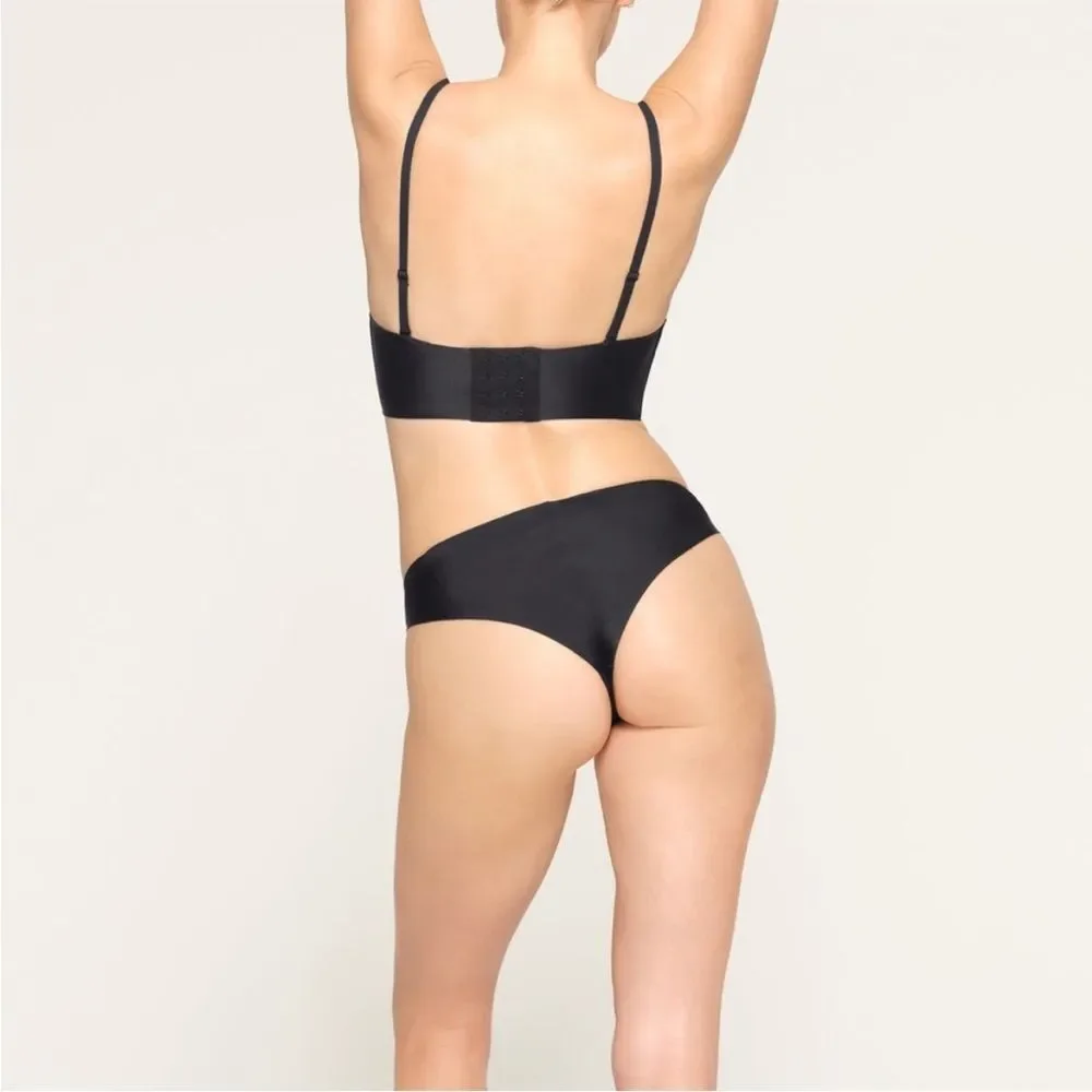 NEW SKIMS DEEP PLUNGE SHAPEWEAR BRA IN BLACK SIZE S - Picture 11 of 14